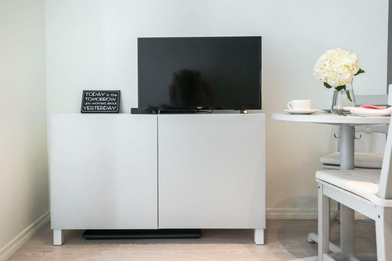 Kalamehe Modern Apartment 2 Near City Center パルヌ エクステリア 写真